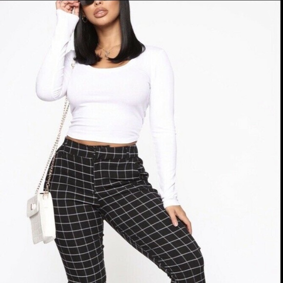 🌟NEW🌟 fashion nova ribbed cropped top size S - Picture 2 of 3